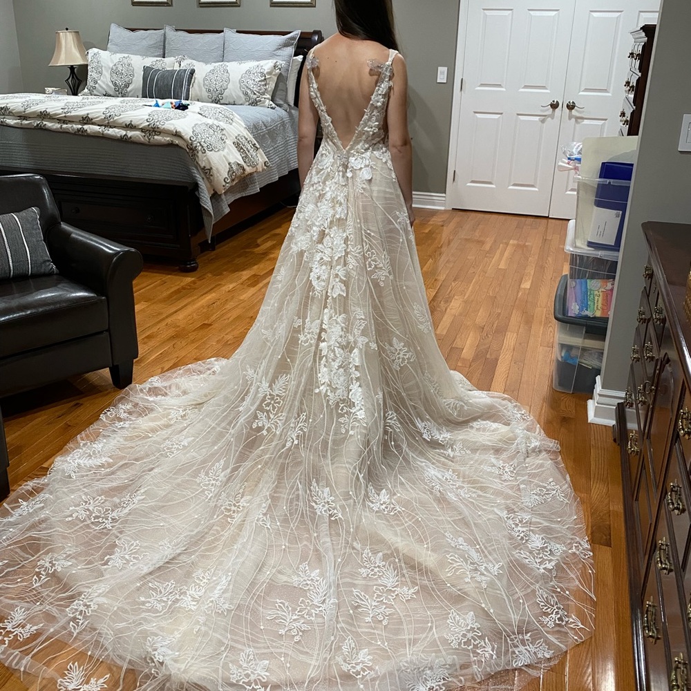 Yumi Katsura wedding dress style:javana